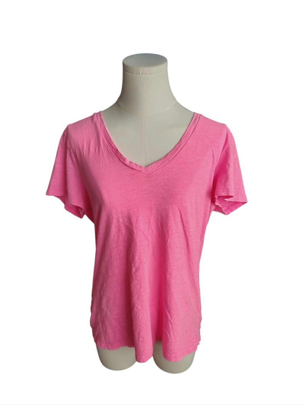Universal Thread 100% Cotton Acid Washed Pink V-neck Comfy Tee Size Large